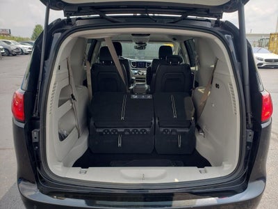 2020 Chrysler Pacifica Touring L