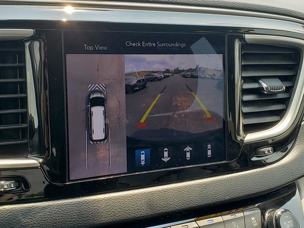 2020 Chrysler Pacifica Touring L