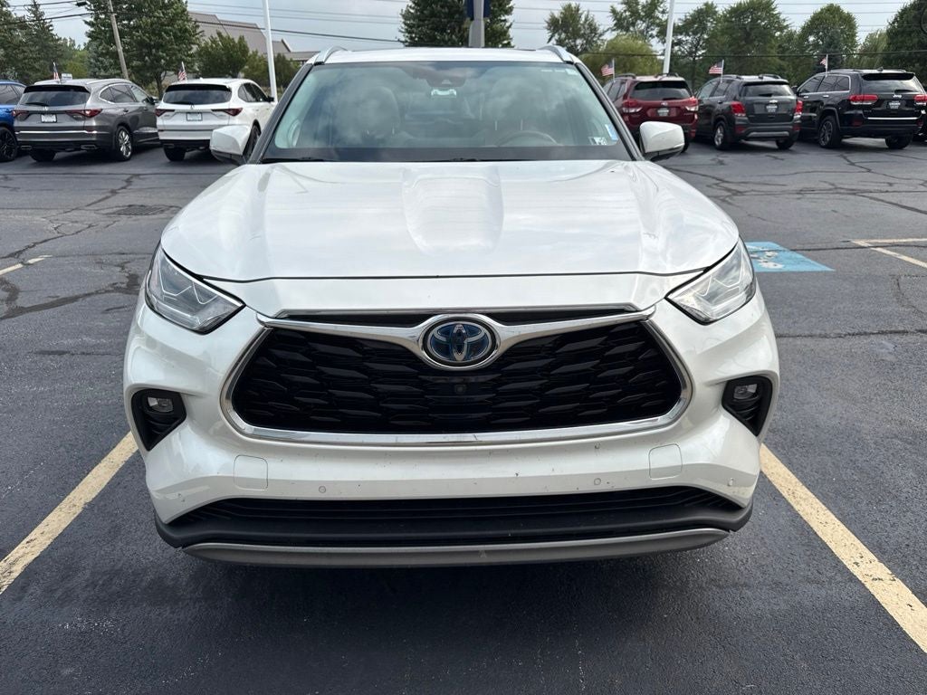 2021 Toyota Highlander Hybrid Platinum