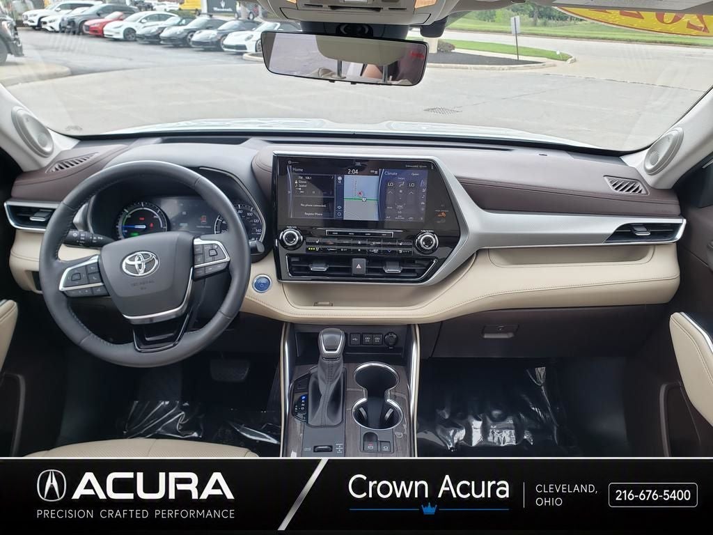 2021 Toyota Highlander Hybrid Platinum