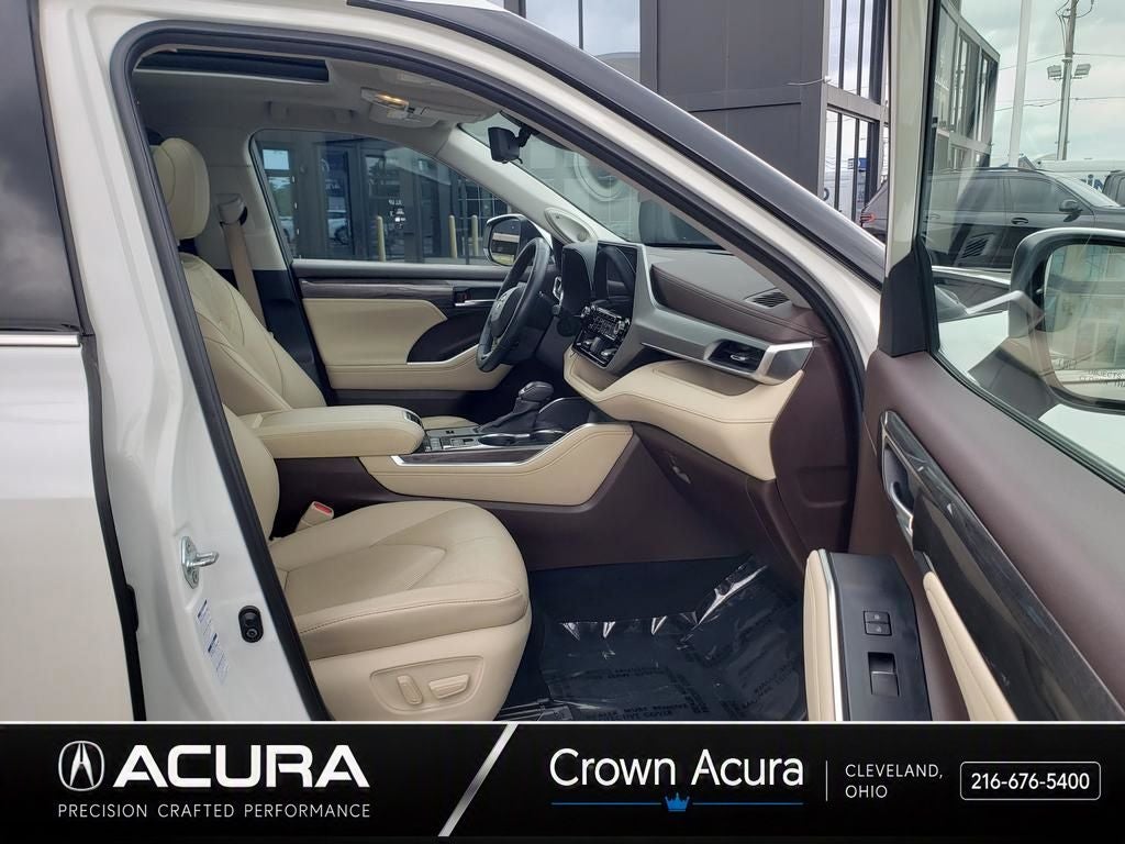 2021 Toyota Highlander Hybrid Platinum