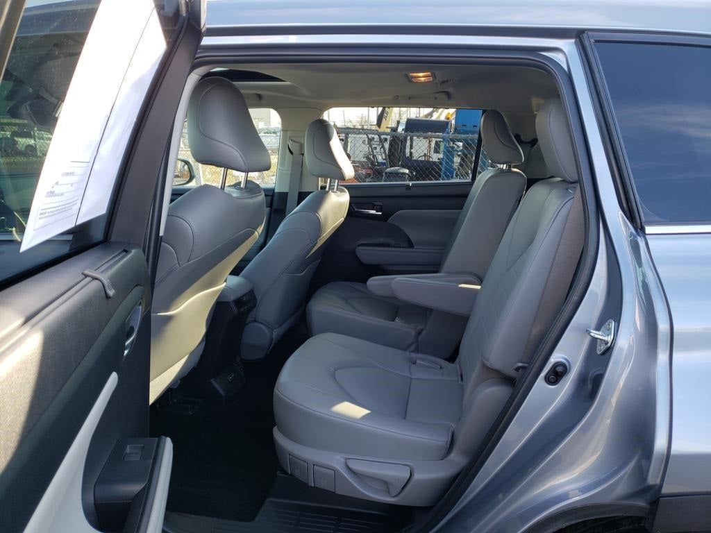 2022 Toyota Highlander XLE